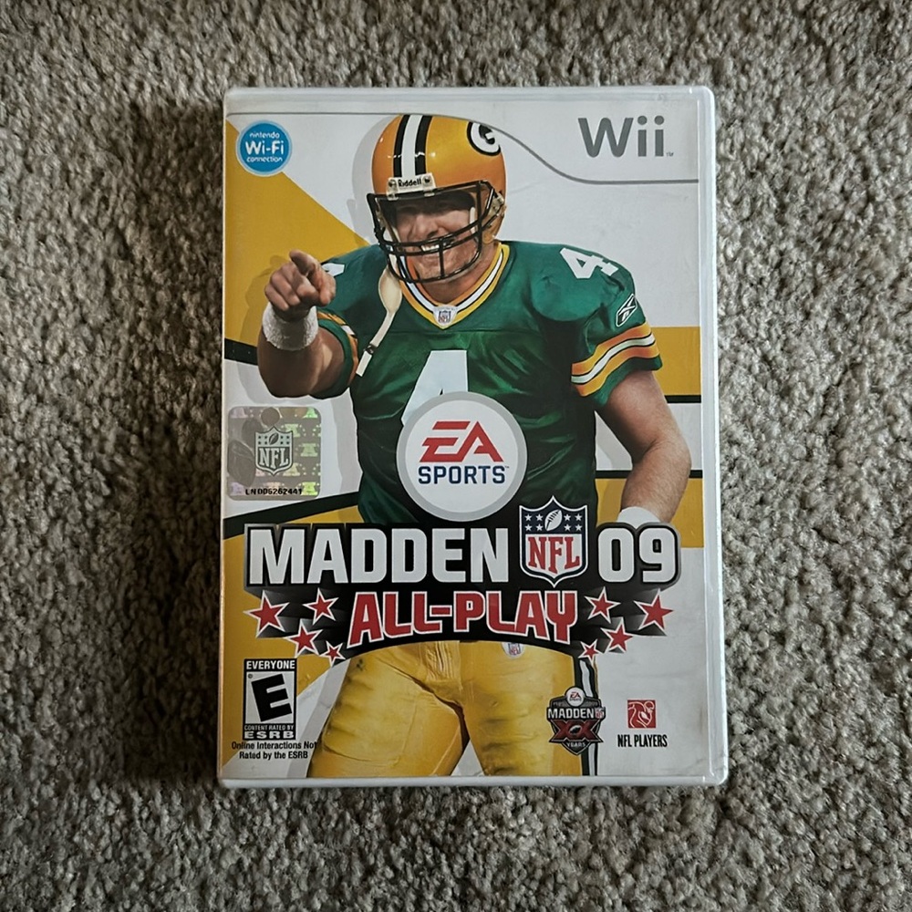 Madden NFL 09 Wii Game- great condition!